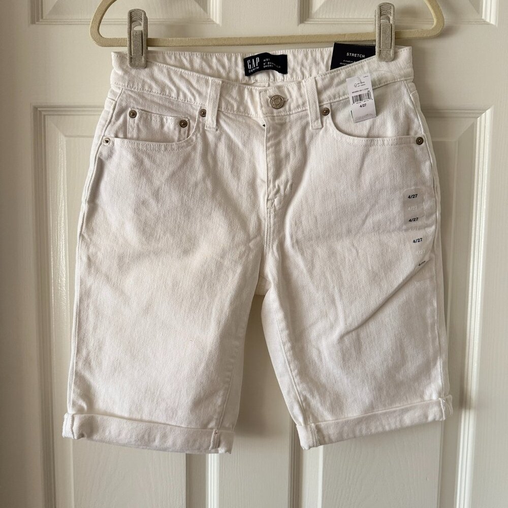 Gap Denim Bermuda Shorts — white stretch denim, size 4/27